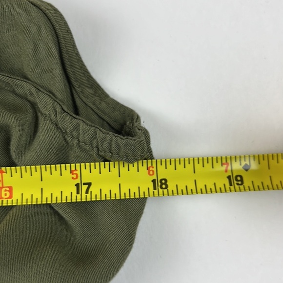 Chocolate Green Utility Hooded Vest - Picture 6 of 9